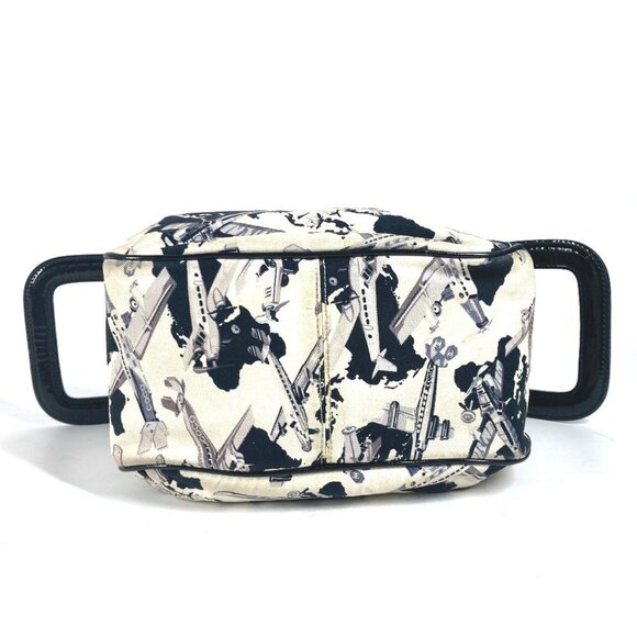 CHANEL Black Bag - Picture 6 of 13